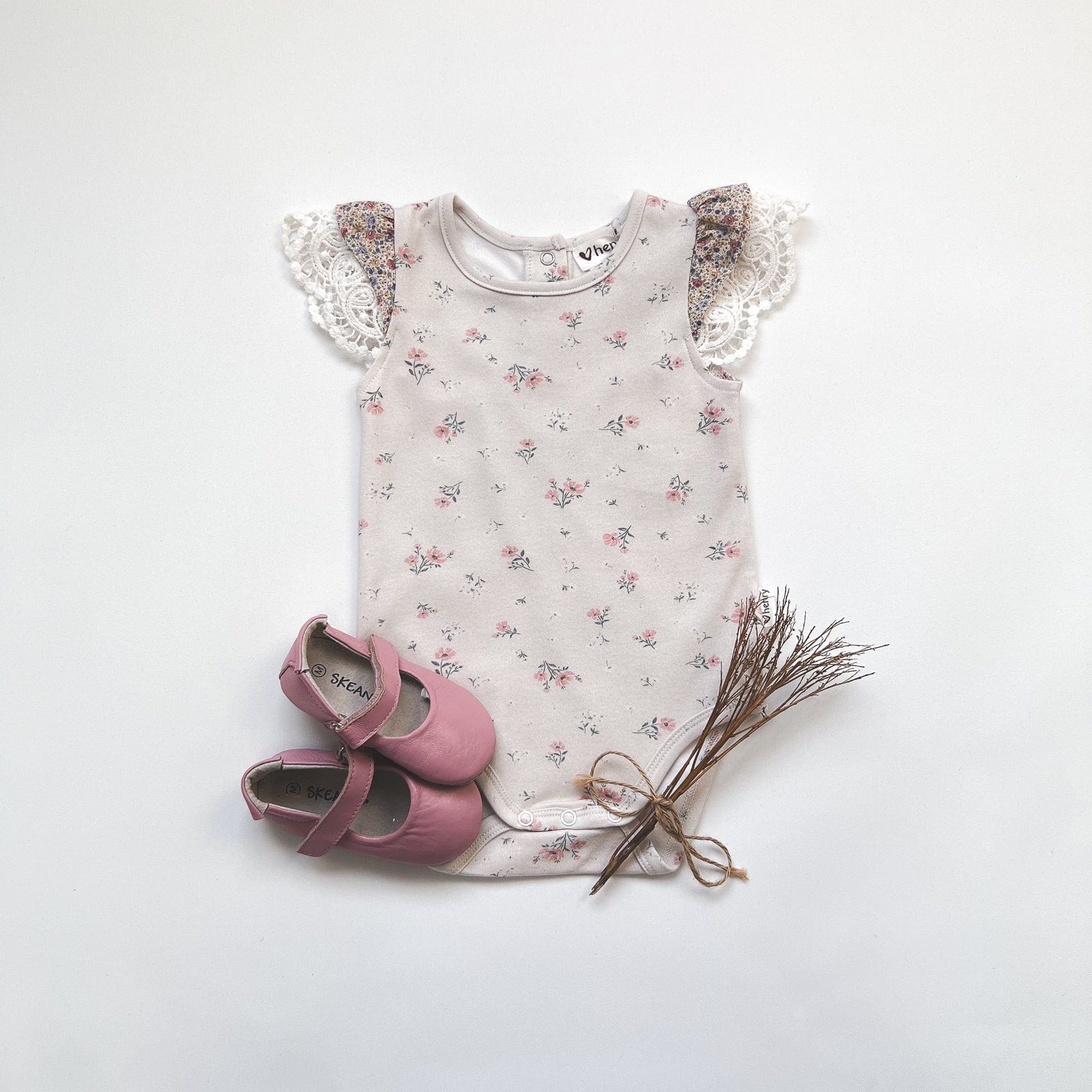 Love Henry Knit Onesie Baby Girls Knit Romper - Vintage Daisies