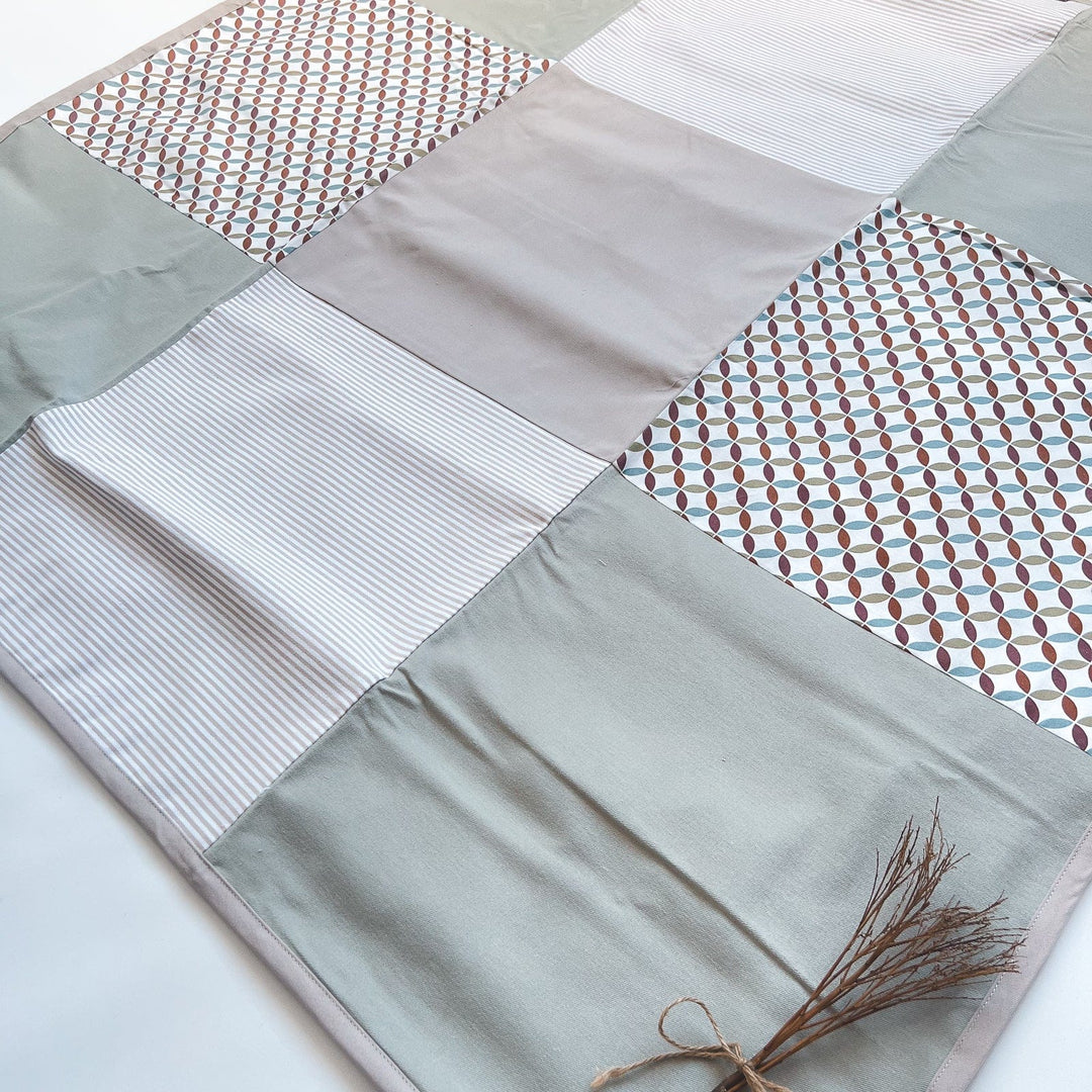 Love Henry Accessories One Size Boys Picnic Rug - Vintage Kaleido