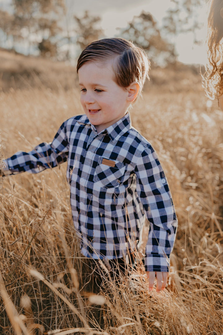 Love Henry Tops Boys Dress Shirt - Large Navy Check