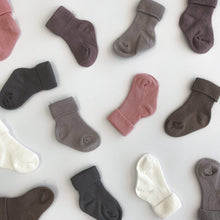 Load image into Gallery viewer, Love Henry Accessories 0-3 Months Baby Classic Cuff Socks - Charcoal
