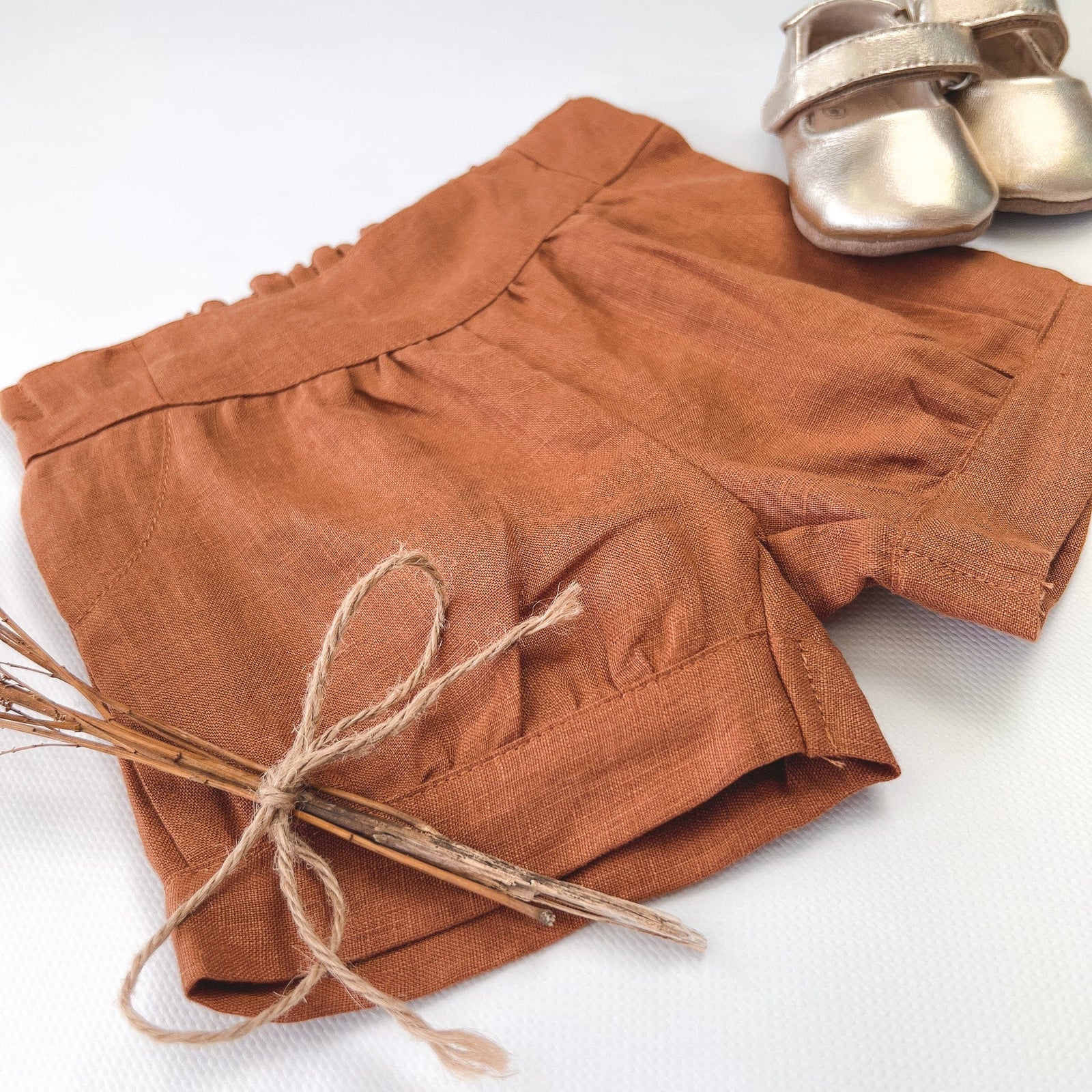 Love Henry Bottoms Baby Girls Lucy Shorts - Bronze Linen